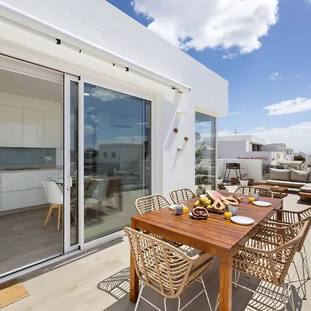 Coastlight Rooftop By Bayside Modern Penthouse Playa Honda (Lanzarote)