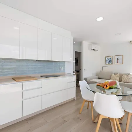 Apartament Coastlight Rooftop By Bayside Modern Penthouse Playa Honda (Lanzarote)