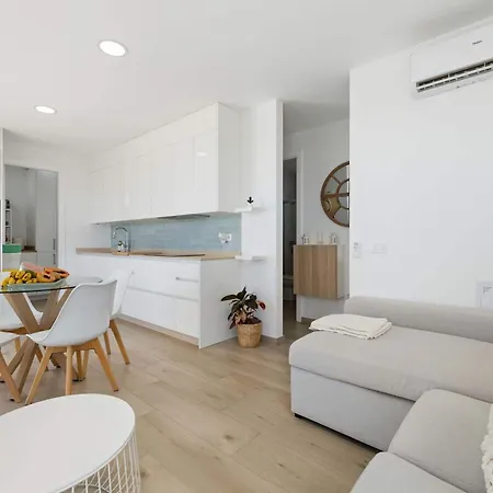 Coastlight Rooftop By Bayside Modern Penthouse Apartament Playa Honda (Lanzarote)