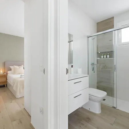 Coastlight Rooftop By Bayside Modern Penthouse
